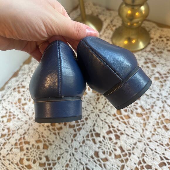 Clizia Sz 37 Marge Low Navy Blue Leather Pumps Heels Shoes Made in Italy Womens - Picture 6 of 9
